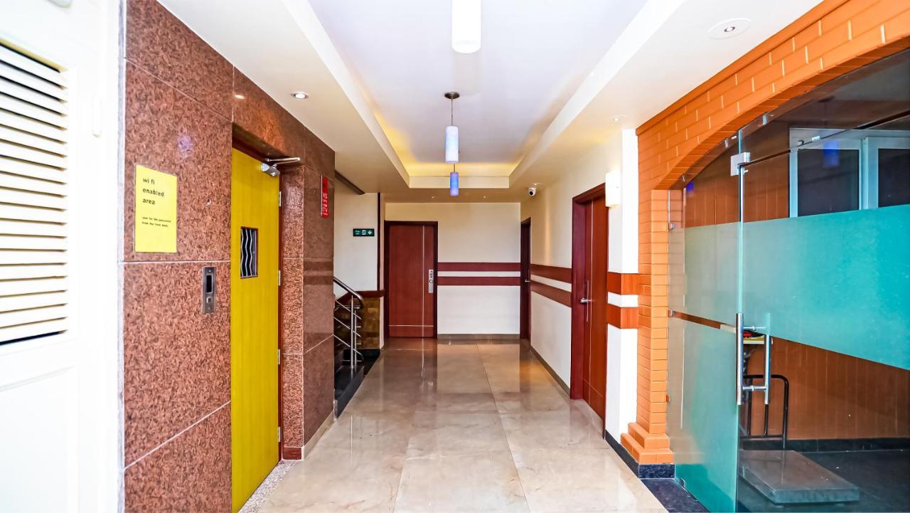 Hotel Pooja Palace Neu-Delhi Exterior foto